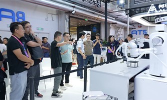 普罗宇宙大白机器人正式发布<br/>亮相WRC